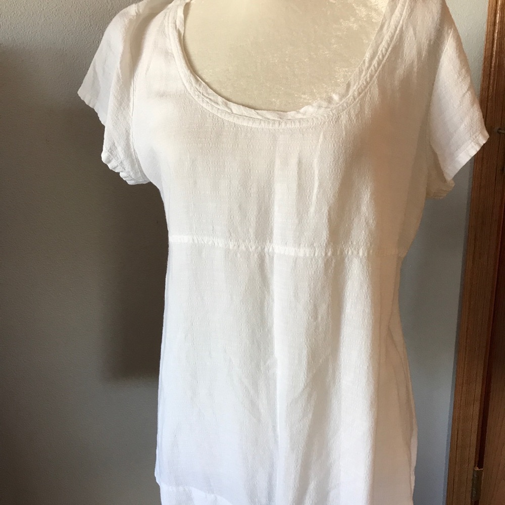 Eileen Fisher top. White. So cute
